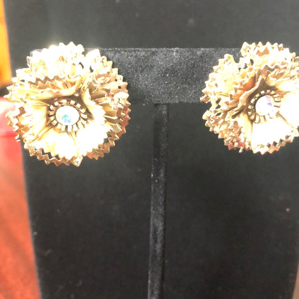 Gold tone Women’s Fashion Earrings